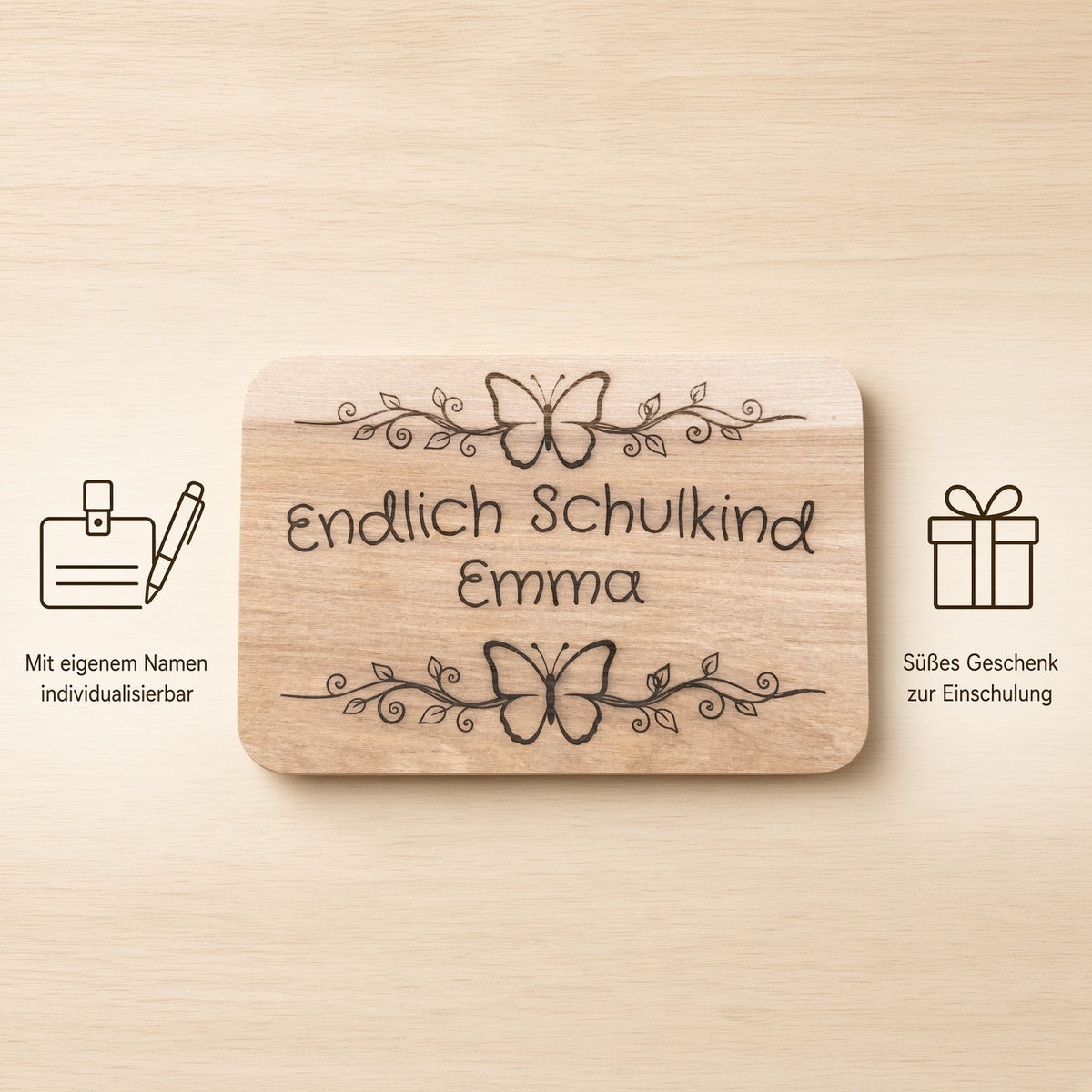 Personalisiertes Frühstücksbrettchen „Endlich Schulkind“ mit Schmetterlingen